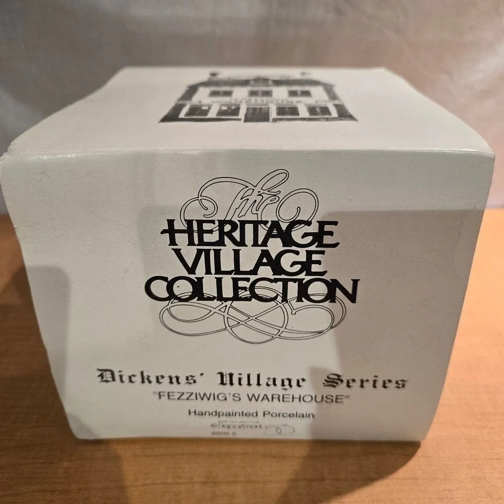 Department 56 FEZZIWIG'S‎ WAREHOUSE Heritage Dickens' Village Series Retired